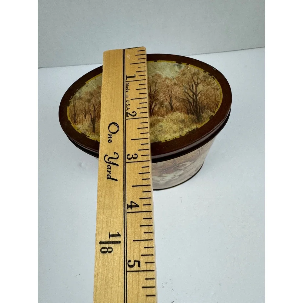 Vintage Hunting Dog Brittany Spaniel Oval Metal Tin Autumn Landscape 5 Inch